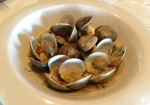 OTH Style Steamed Littleneck Clams